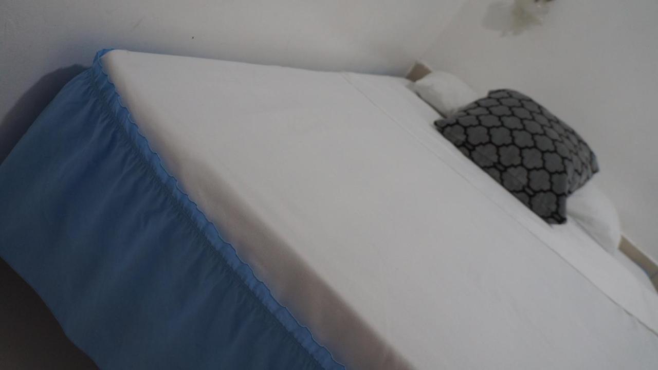 Hostal Marysol Puerto Ayora  Extérieur photo